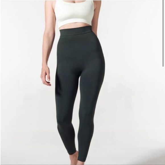 Blanqi Everyday Leggings - Forest Green Small - Picture 1 of 6